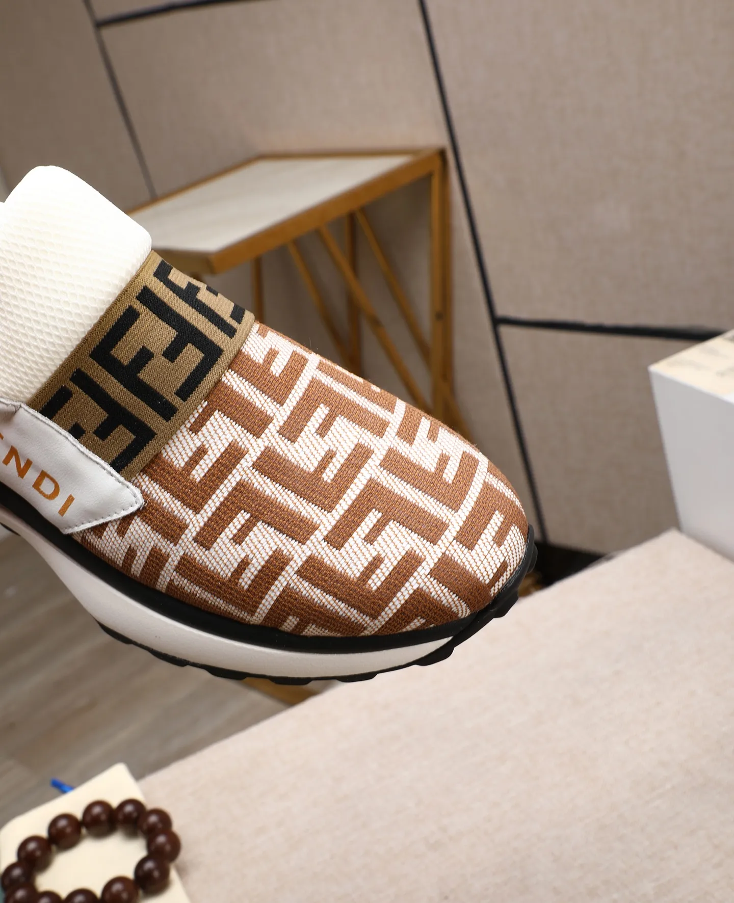 Men's shoes 💰460🕷🕷[FENDI] Fendi fashionable casual men's shoes 🇨🇳Original official website 1:1 model opening, new models are available first 💯Not high-profile but avant-garde, simple About low-key and fashionable, super versatile style 🌿 Made of original cowhide ➕ Pigskin lining 🎋 The version is comfortable on the feet, so rigorous for any small place, and the workmanship is first-class 🍍38-44 Large quantities in stock